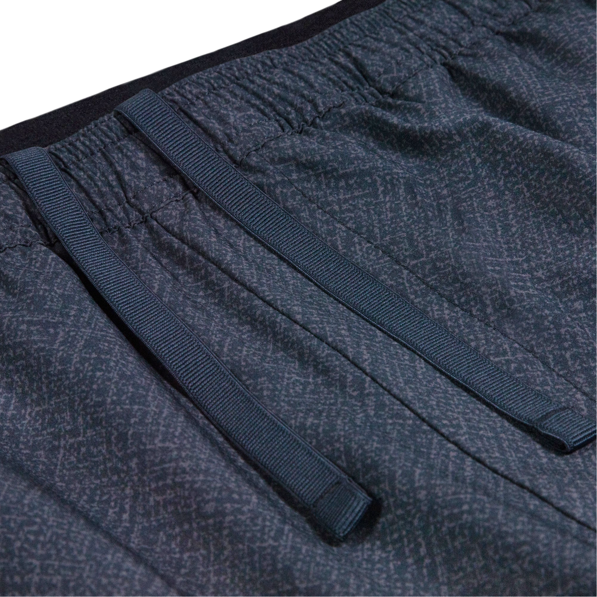 All Day Short 7" | Slate | Small